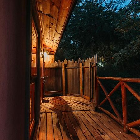 Escarpment Luxury Lodge Manyara Mto wa Mbu Exteriör bild