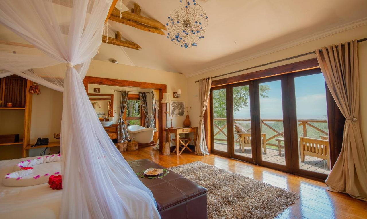 Escarpment Luxury Lodge Manyara Mto wa Mbu Exteriör bild