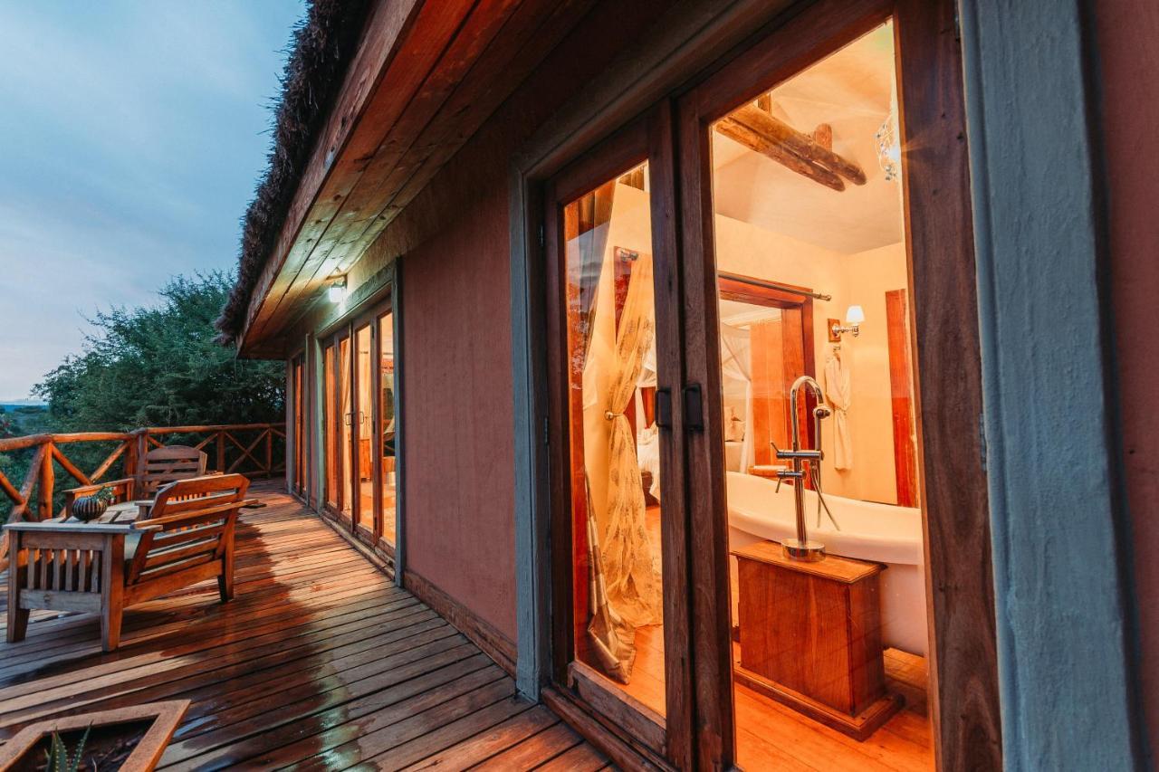 Escarpment Luxury Lodge Manyara Mto wa Mbu Exteriör bild